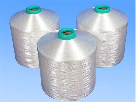  Dacron: Exploring High-Performance Polyester Fibers for Unwavering Textile Strength!